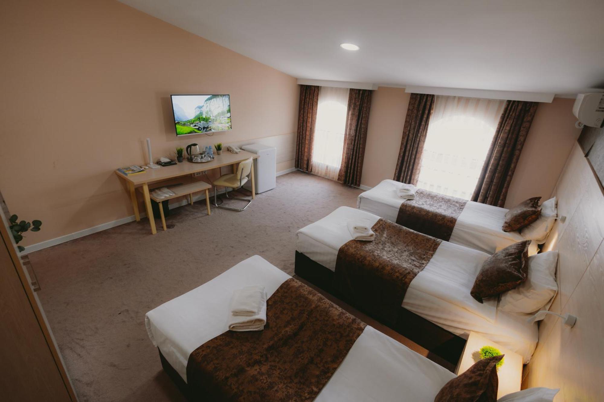 City Hotel Tasjkent Buitenkant foto