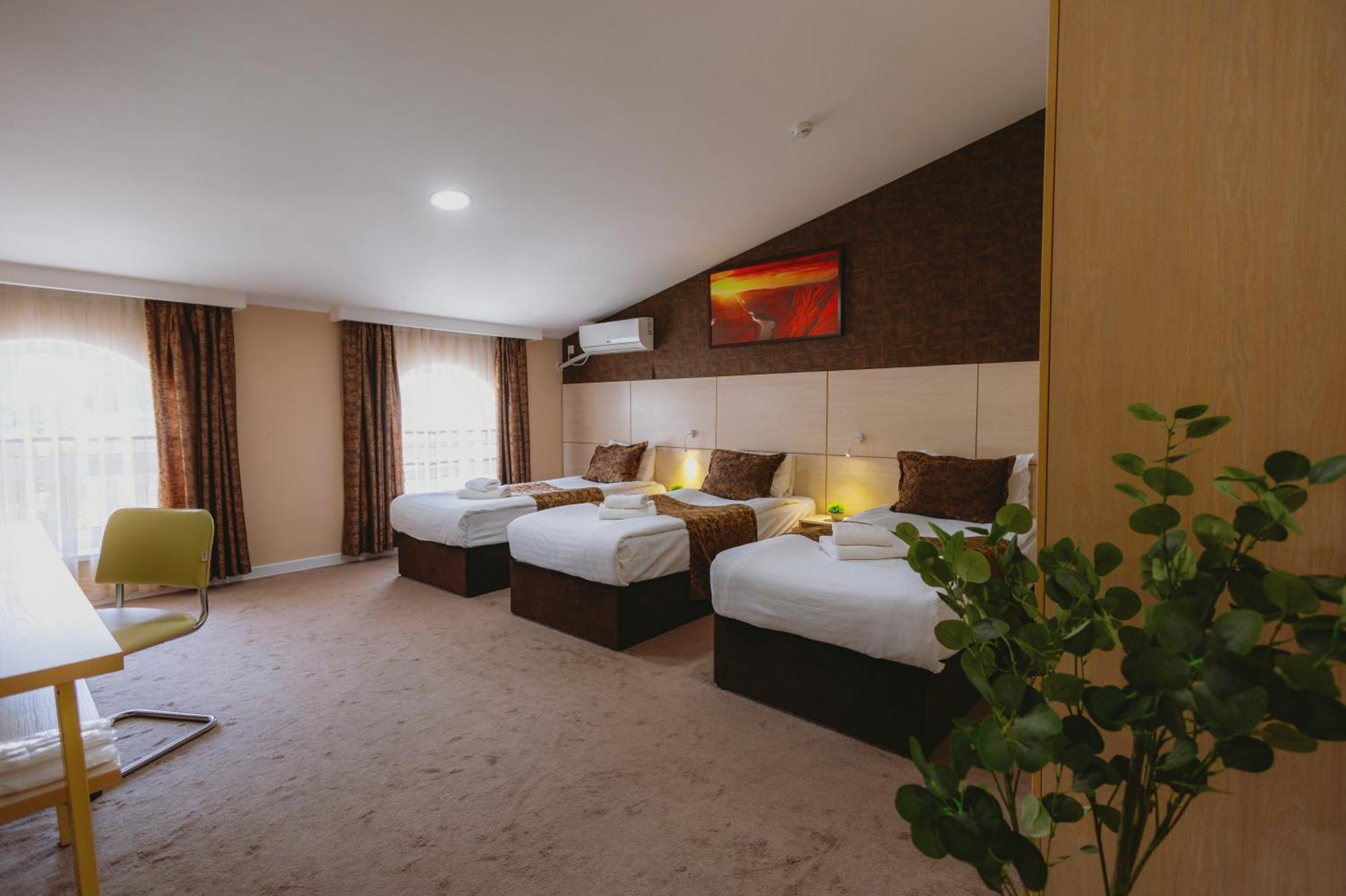 City Hotel Tasjkent Buitenkant foto